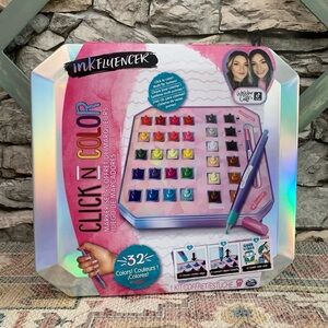 TikTok inkFLUENCER Click N Color 32 Colors Marker Set Storage Case We Wear Cute
